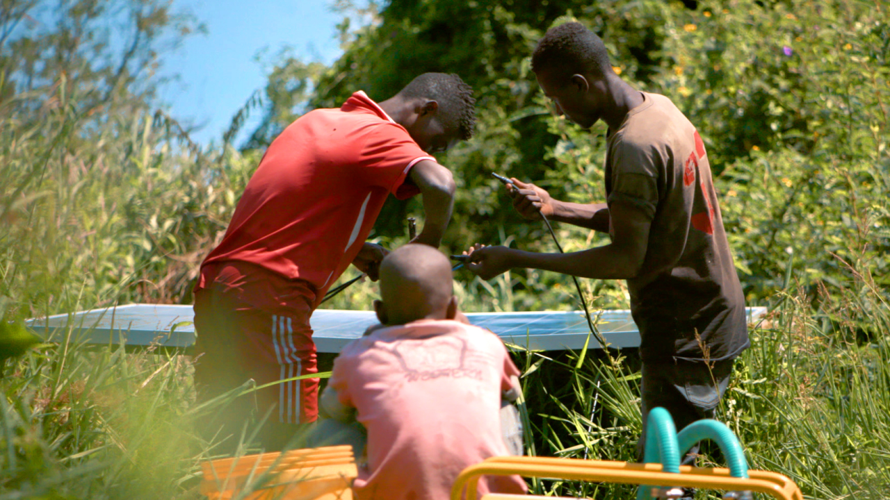 A personal customer story and their experience with Dropbox